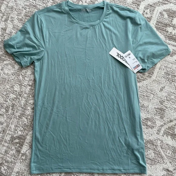 32 Degrees Black and Blue Short Sleeve Tees - Picture 2 of 4